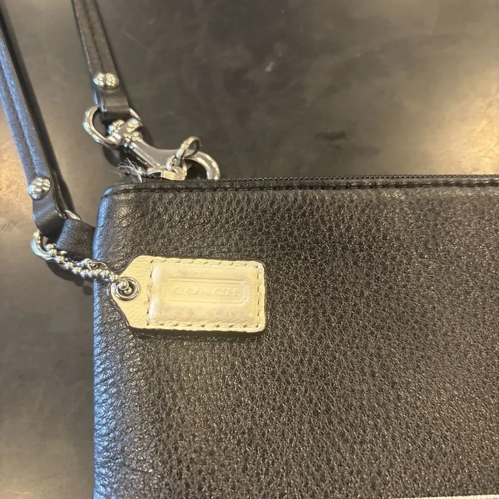 Coach Black Leather Teal Lined Wristlet w/ Zipper Credit Card Slot & Strap
